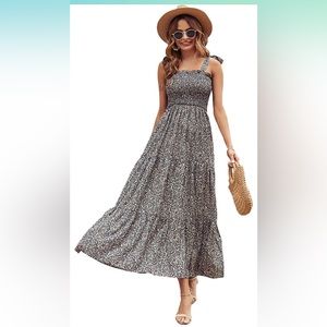 NEW Flowing, Floral Maxi Dress